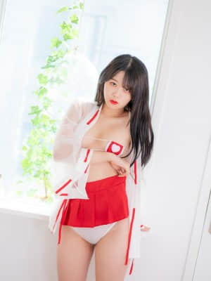 [CREAMSODA] White Cat - ZIA_DSC03512