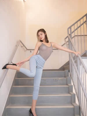 XIUREN No.3593: Jiu Shi A Zhu A (就是阿朱啊)_XIUREN-No.3593-Jiu-Shi-A-Zhu-A-023