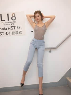 XIUREN No.3593: Jiu Shi A Zhu A (就是阿朱啊)_XIUREN-No.3593-Jiu-Shi-A-Zhu-A-028