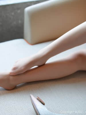 XIUREN No.3627: 诗诗kiki_XIUREN-No.3627-kiki-041