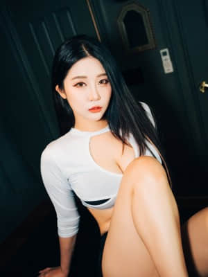 [Loozy] Roomate - Bomi_06